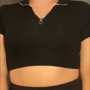 black zip up crop top